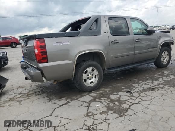 ✅ 2007 Chevrolet Avalanche LTZ • VIN: 3GNFK12377G199532 • Lot: 57481235. Listed on Copart with 226,580 mi. Free auction sales archive from the USA and detailed vehicle history report at DreamBid. Image 3.
