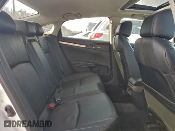 ✅ 2019 Honda Civic Touring • VIN: 19XFC1F96KE200579 • Лот: 93822055. Опубликован ранее на Copart с пробегом 101 810 миль. Бесплатный доступ к архиву аукционных продаж из США и подробный отчёт об истории автомобиля на DreamBid. Изображение 10.