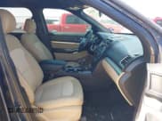 ✅ 2017 Ford Explorer • VIN: 1FM5K7B87HGD53443 • Lot: 43123384. Wystawiony na IAAI z przebiegiem 122 065 mil. Bezpłatny archiwum sprzedaży aukcyjnych z USA i szczegółowy raport historii pojazdu na DreamBid. Zdjęcie 5.