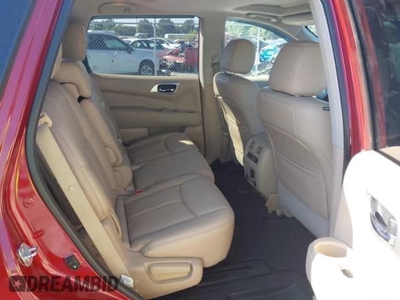 ✅ 2017 Nissan Pathfinder S • VIN: 5N1DR2MM4HC603121 • Лот: 43139053. Опубликован ранее на IAAI с пробегом 95 878 миль. Бесплатный доступ к архиву аукционных продаж из США и подробный отчёт об истории автомобиля на DreamBid. Изображение 8.