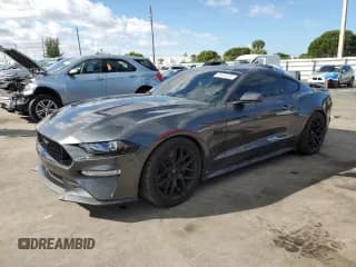 ✅ 2020 Ford Mustang GT • VIN: 1FA6P8CF4L5108087 • Lot: 82426335. Wystawiony na Copart z przebiegiem 58 379 mil. Bezpłatny archiwum sprzedaży aukcyjnych z USA i szczegółowy raport historii pojazdu na DreamBid. Zdjęcie 1.