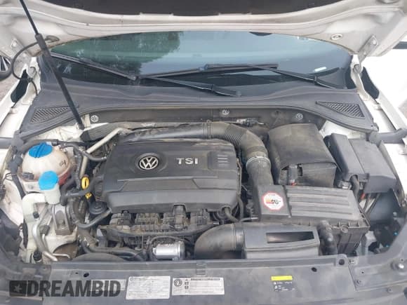 ✅ 2015 Volkswagen Passat S • VIN: 1VWAT7A31FC113442 • Lot: 42371616. Wystawiony na IAAI z przebiegiem 157 894 mil. Bezpłatny archiwum sprzedaży aukcyjnych z USA i szczegółowy raport historii pojazdu na DreamBid. Zdjęcie 10.