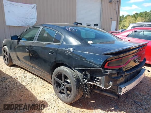 ✅ 2015 Dodge Charger SXT • VIN: 2C3CDXHG3FH800795 • Lot: 43430992. Listed on IAAI with 166,305 mi. Free auction sales archive from the USA and detailed vehicle history report at DreamBid. Image 3.