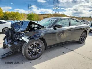 ✅ 2020 Dodge Charger SXT • VIN: 2C3CDXJG2LH105066 • Lot: 86179325. Wystawiony na Copart z przebiegiem 81 432 mil. Bezpłatny archiwum sprzedaży aukcyjnych z USA i szczegółowy raport historii pojazdu na DreamBid. Zdjęcie 1.