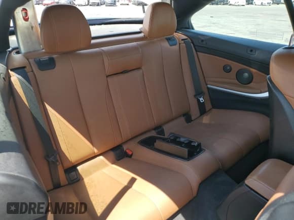 ✅ 2015 BMW 4 Series 428i • VIN: WBA3V7C5XF5A24039 • Lot: 67682955. Wystawiony na Copart z przebiegiem Nie podano. Bezpłatny archiwum sprzedaży aukcyjnych z USA i szczegółowy raport historii pojazdu na DreamBid. Zdjęcie 10.