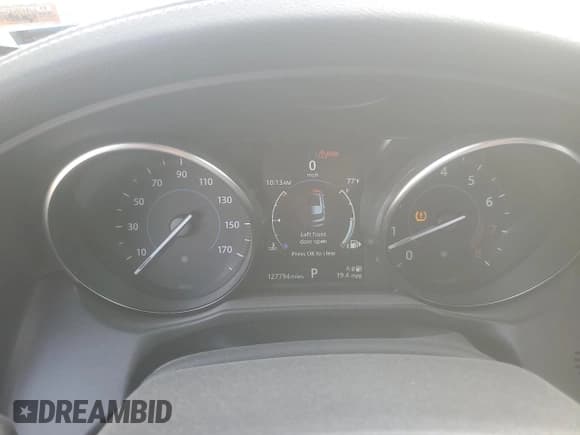 ✅ 2018 Jaguar XF S • VIN: SAJBM2FV2JCY68272 • Лот: 86538985. Опубликован ранее на Copart с пробегом 127 794 миль. Бесплатный доступ к архиву аукционных продаж из США и подробный отчёт об истории автомобиля на DreamBid. Изображение 9.