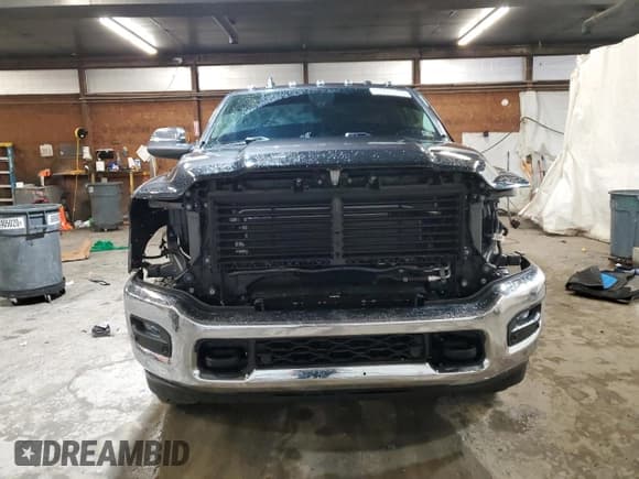 ✅ 2022 Ram 2500 Longhorn • VIN: 3C6UR5GL8NG193514 • Lot: 47435105. Wystawiony na Copart z przebiegiem 67 447 mil. Bezpłatny archiwum sprzedaży aukcyjnych z USA i szczegółowy raport historii pojazdu na DreamBid. Zdjęcie 5.