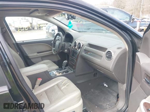 ✅ 2008 Ford Taurus X Limited • VIN: 1FMDK06W78GA23118 • Lot: 41917812. Listed on IAAI with 224,386 mi. Free auction sales archive from the USA and detailed vehicle history report at DreamBid. Image 5.