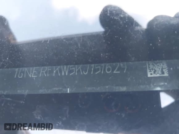 ✅ 2019 Chevrolet Traverse LS • VIN: 1GNERFKW5KJ151629 • Lot: 43704470. Wystawiony na IAAI z przebiegiem 199 609 mil. Bezpłatny archiwum sprzedaży aukcyjnych z USA i szczegółowy raport historii pojazdu na DreamBid. Zdjęcie 9.