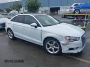 ✅ 2015 Audi A3 Premium • VIN: WAUBFGFF7F1024615 • Lot: 43359461. Wystawiony na IAAI z przebiegiem 123 318 mil. Bezpłatny archiwum sprzedaży aukcyjnych z USA i szczegółowy raport historii pojazdu na DreamBid. Zdjęcie 1.