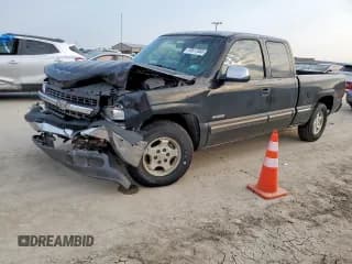 ✅ 2002 Chevrolet Silverado 1500 LS • VIN: 2GCEC19T721177524 • Лот: 70517355. Опубликован ранее на Copart с пробегом Не указан. Бесплатный доступ к архиву аукционных продаж из США и подробный отчёт об истории автомобиля на DreamBid. Изображение 1.