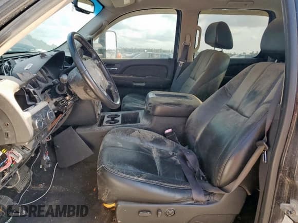 ✅ 2007 Chevrolet Silverado 2500HD 2LT • VIN: 1GCHK23687F506319 • Лот: 67235385. Опубликован ранее на Copart с пробегом 182 255 миль. Бесплатный доступ к архиву аукционных продаж из США и подробный отчёт об истории автомобиля на DreamBid. Изображение 7.