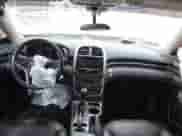 2016 Chevrolet Malibu LTZ z VIN 1G11E5SA4GU105094, wystawiony jako IAAI lot #43108630 z przebiegiem 105 242 mil mil oraz . Historia ofert i sprzedaży dostępna na DreamBid. Obrazek 5.