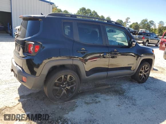 ✅ 2017 Jeep Renegade Latitude • VIN: ZACCJBBB3HPG17919 • Lot: 81878815. Listed on Copart with Not provided. Free auction sales archive from the USA and detailed vehicle history report at DreamBid. Image 3.