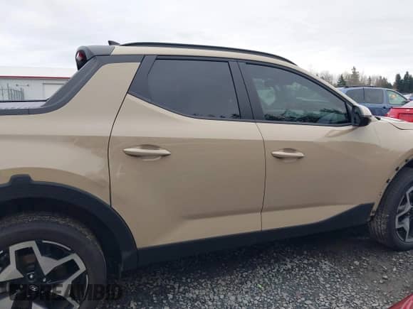 ✅ 2024 Hyundai Santa Cruz Limited • VIN: 5NTJEDAF4RH079626 • Лот: 41594217. Размещён на IAAI с пробегом 19 584 миль миль. Получите бесплатный доступ к архиву аукционных продаж из США и посмотрите подробный отчёт об истории автомобиля на DreamBid. Изображение 13.