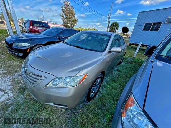✅ 2007 Toyota Camry LE • VIN: 4T1BE46K27U003345 • Lot: 94738055. Wystawiony na Copart z przebiegiem 43 981 mil. Bezpłatny archiwum sprzedaży aukcyjnych z USA i szczegółowy raport historii pojazdu na DreamBid. Zdjęcie 2.