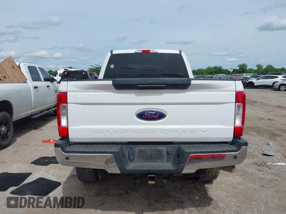 ✅ 2019 Ford F-250 XL • VIN: 1FT7W2B64KEF02378 • Лот: 42210226. Опубликован ранее на IAAI с пробегом 83 758 миль. Бесплатный доступ к архиву аукционных продаж из США и подробный отчёт об истории автомобиля на DreamBid. Изображение 16.