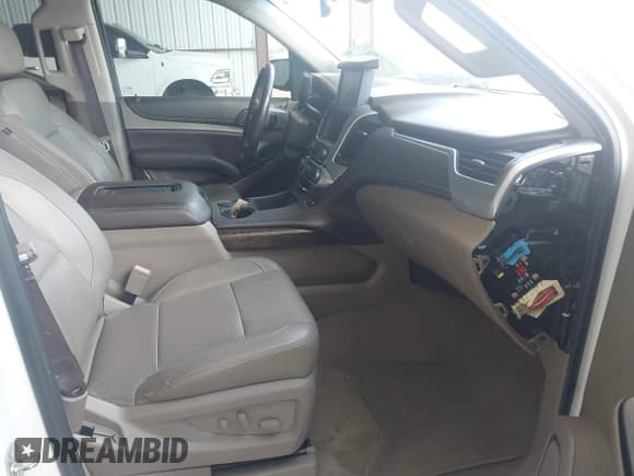 ✅ 2017 Chevrolet Tahoe LT • VIN: 1GNSCBKC6HR296546 • Lot: 42810541. Listed on IAAI with 147,739 mi. Free auction sales archive from the USA and detailed vehicle history report at DreamBid. Image 5.