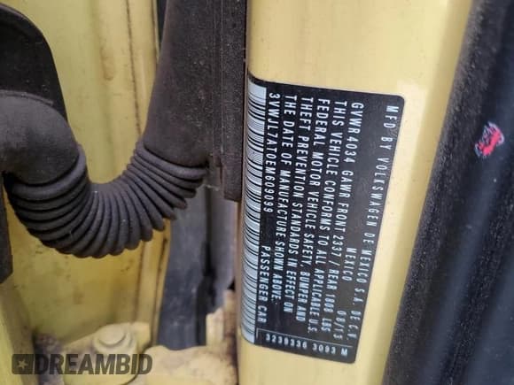 ✅ 2014 Volkswagen Beetle 2.0L TDI • VIN: 3VWJL7AT0EM609099 • Лот: 76802164. Опубликован ранее на Copart с пробегом Не указан. Бесплатный доступ к архиву аукционных продаж из США и подробный отчёт об истории автомобиля на DreamBid. Изображение 12.