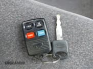 ✅ 1994 Ford Mustang • VIN: 1FALP4443RF186095 • Lot: 42490955. Wystawiony na IAAI z przebiegiem 124 482 mil. Bezpłatny archiwum sprzedaży aukcyjnych z USA i szczegółowy raport historii pojazdu na DreamBid. Zdjęcie 11.