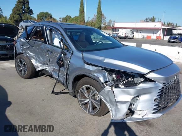 ✅ 2024 Lexus RX 350 • VIN: JTJCHMAA2R2020186 • Lot: 40822228. Listed on IAAI with 3,508 mi. Free auction sales archive from the USA and detailed vehicle history report at DreamBid. Image 6.