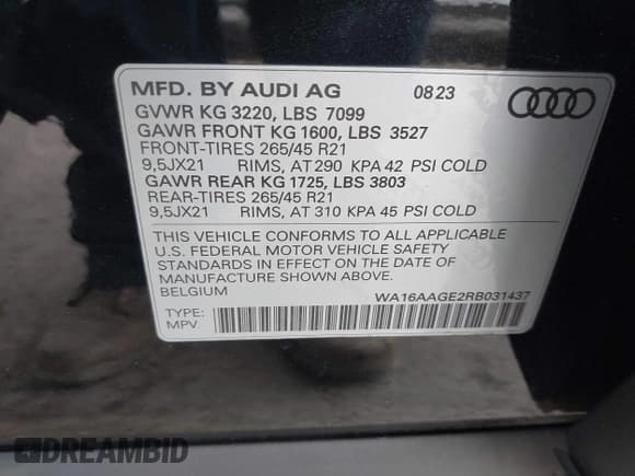 ✅ 2024 Audi Q8 e-tron • VIN: WA16AAGE2RB031437 • Lot: 41761720. Listed on IAAI with 19,579 mi. Free auction sales archive from the USA and detailed vehicle history report at DreamBid. Image 9.