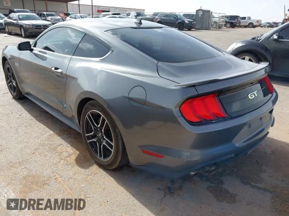 ✅ 2021 Ford Mustang GT • VIN: 1FA6P8CF5M5118712 • Lot: 42400727. Listed on IAAI with 49,646 mi. Free auction sales archive from the USA and detailed vehicle history report at DreamBid. Image 3.