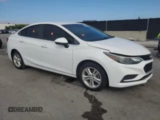 ✅ 2017 Chevrolet Cruze LT • VIN: 1G1BE5SM2H7190144 • Lot: 89699055. Wystawiony na Copart z przebiegiem 101 342 mil. Bezpłatny archiwum sprzedaży aukcyjnych z USA i szczegółowy raport historii pojazdu na DreamBid. Zdjęcie 4.