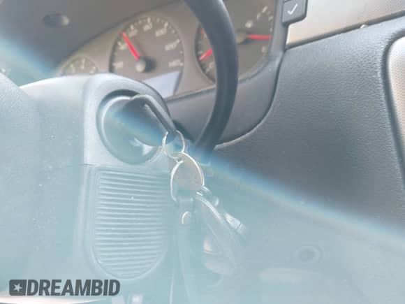 2014 Chevrolet Impala Police Police z VIN 2G1WD5E32E1152784, wystawiony jako IAAI lot #42370670 z przebiegiem 150 931 mil mil oraz . Historia ofert i sprzedaży dostępna na DreamBid. Obrazek 11.