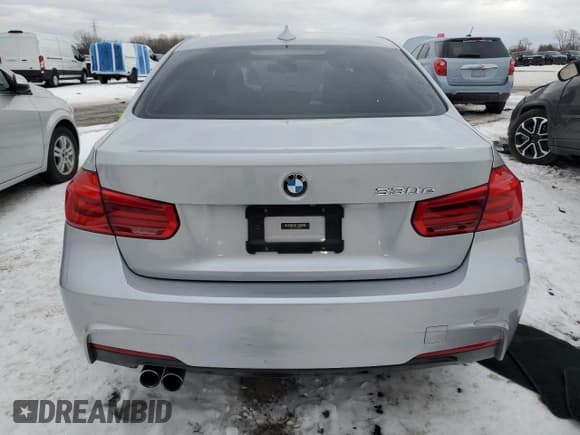 ✅ 2018 BMW 3 Series 330e • VIN: WBA8E1C57JA180183 • Лот: 88513245. Опубликован ранее на Copart с пробегом 33 632 миль. Бесплатный доступ к архиву аукционных продаж из США и подробный отчёт об истории автомобиля на DreamBid. Изображение 6.