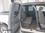 ✅ 2000 Toyota Tundra Limited • VIN: 5TBBT4818YS107240 • Lot: 43289446. Wystawiony na IAAI z przebiegiem 227 627 mil. Bezpłatny archiwum sprzedaży aukcyjnych z USA i szczegółowy raport historii pojazdu na DreamBid. Zdjęcie 8.