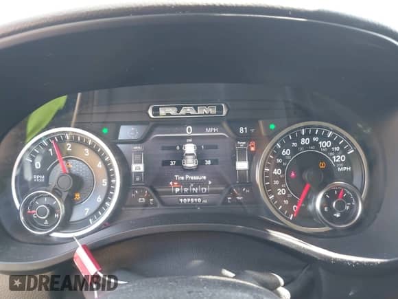 2020 Ram 1500 Big Horn с VIN 1C6SRFFT9LN167409, выставлен на аукционе IAAI как лот 43179343 с пробегом 107 510 миль миль и . История ставок и продаж доступна на DreamBid. Изображение 7.