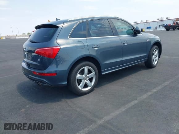 ✅ 2011 Audi Q5 Premium Plus • VIN: WA1DKAFP6BA035865 • Lot: 42751113. Listed on IAAI with 170,500 mi. Free auction sales archive from the USA and detailed vehicle history report at DreamBid. Image 4.