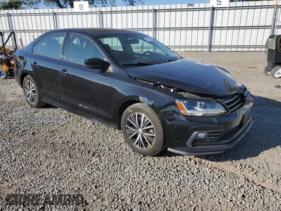 ✅ 2018 Volkswagen Jetta SE • VIN: 3VWDB7AJ2JM208730 • Lot: 82730525. Listed on Copart with 94,133 mi. Free auction sales archive from the USA and detailed vehicle history report at DreamBid. Image 4.