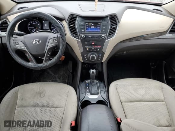 ✅ 2018 Hyundai Santa Fe 2.4L • VIN: 5XYZT3LB1JG539963 • Lot: 92216535. Listed on Copart with 119,123 mi. Free auction sales archive from the USA and detailed vehicle history report at DreamBid. Image 8.