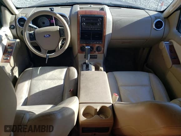 ✅ 2010 Ford Explorer Eddie Bauer • VIN: 1FMEU7EE3AUA40960 • Lot: 77710164. Wystawiony na Copart z przebiegiem 241 865 mil. Bezpłatny archiwum sprzedaży aukcyjnych z USA i szczegółowy raport historii pojazdu na DreamBid. Zdjęcie 8.