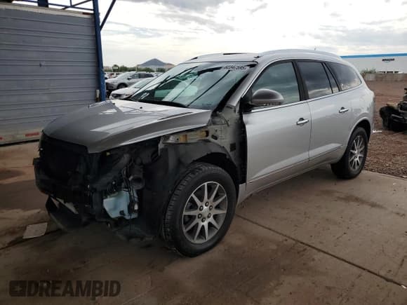 ✅ 2015 Buick Enclave Leather • VIN: 5GAKVBKD8FJ101202 • Lot: 82347595. Wystawiony na Copart z przebiegiem 98 511 mil. Bezpłatny archiwum sprzedaży aukcyjnych z USA i szczegółowy raport historii pojazdu na DreamBid. Zdjęcie 1.
