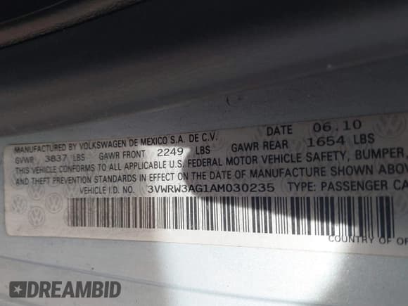 ✅ 2010 Volkswagen Beetle • VIN: 3VWRW3AG1AM030235 • Lot: 41513192. Wystawiony na IAAI z przebiegiem 87 588 mil. Bezpłatny archiwum sprzedaży aukcyjnych z USA i szczegółowy raport historii pojazdu na DreamBid. Zdjęcie 9.
