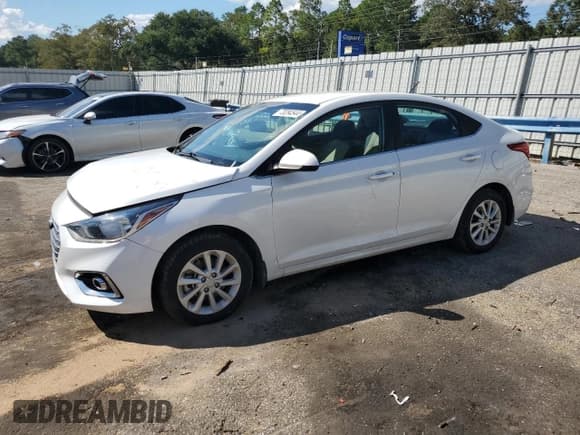 ✅ 2021 Hyundai Accent SE • VIN: 3KPC24A68ME146452 • Lot: 73284544. Wystawiony na Copart z przebiegiem 73 206 mil. Bezpłatny archiwum sprzedaży aukcyjnych z USA i szczegółowy raport historii pojazdu na DreamBid. Zdjęcie 1.