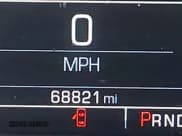 ✅ 2019 Chevrolet Silverado 1500 LT • VIN: 2GCVKPECXK1113943 • Lot: 43401016. Wystawiony na IAAI z przebiegiem 68 821 mil. Bezpłatny archiwum sprzedaży aukcyjnych z USA i szczegółowy raport historii pojazdu na DreamBid. Zdjęcie 15.