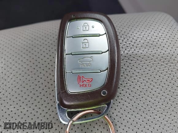 ✅ 2015 Hyundai Sonata Sport • VIN: 5NPE34AF4FH108205 • Лот: 43382150. Опубликован ранее на IAAI с пробегом 124 259 миль. Бесплатный доступ к архиву аукционных продаж из США и подробный отчёт об истории автомобиля на DreamBid. Изображение 11.