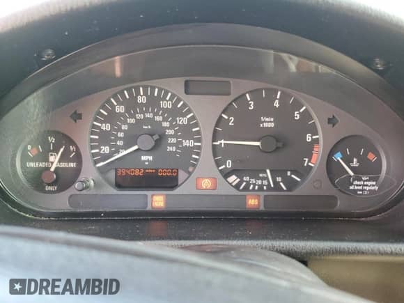 1998 BMW 3 Series 328i with VIN WBACD4322WAV64531, listed as a Copart auction lot 47091785 with 394,082 mi miles and Salvage title. Bid and sale history available at DreamBid. Image 9.