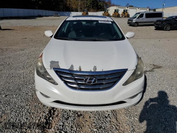 ✅ 2011 Hyundai Sonata SE • VIN: 5NPEC4AC9BH076884 • Lot: 92590295. Listed on Copart with 199,278 mi. Free auction sales archive from the USA and detailed vehicle history report at DreamBid. Image 5.