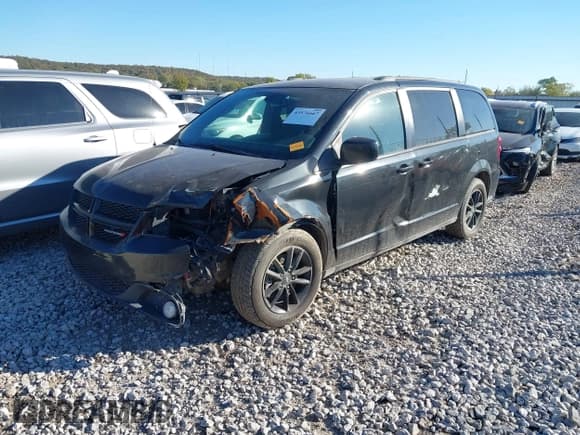 ✅ 2019 Dodge Grand Caravan GT • VIN: 2C4RDGEG5KR743319 • Лот: 43576667. Опубликован ранее на IAAI с пробегом 32 805 миль. Бесплатный доступ к архиву аукционных продаж из США и подробный отчёт об истории автомобиля на DreamBid. Изображение 18.