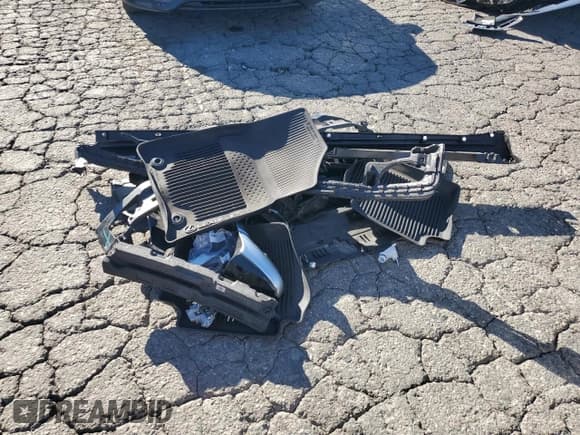 ✅ 2022 Lexus ES 350 Ultra Luxury • VIN: 58AFZ1B18NU138580 • Lot: 87107485. Listed on Copart with 22,544 mi. Free auction sales archive from the USA and detailed vehicle history report at DreamBid. Image 12.