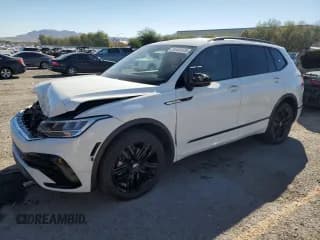 ✅ 2022 Volkswagen Tiguan SE R-Line Black • VIN: 3VVCB7AX3NM009342 • Lot: 89486125. Wystawiony na Copart z przebiegiem 31 726 mil. Bezpłatny archiwum sprzedaży aukcyjnych z USA i szczegółowy raport historii pojazdu na DreamBid. Zdjęcie 1.