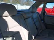 ✅ 1999 Volvo S70 • VIN: YV1LS56D4X2567657 • Lot: 41383089. Wystawiony na IAAI z przebiegiem Nie podano. Bezpłatny archiwum sprzedaży aukcyjnych z USA i szczegółowy raport historii pojazdu na DreamBid. Zdjęcie 8.