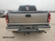 ✅ 2006 Chevrolet Silverado 2500HD LT1 • VIN: 1GCHC23D86F176983 • Лот: 44732465. Опубликован ранее на Copart с пробегом 223 649 миль. Бесплатный доступ к архиву аукционных продаж из США и подробный отчёт об истории автомобиля на DreamBid. Изображение 6.