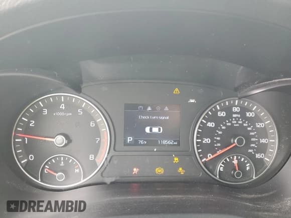 ✅ 2020 Kia Optima LX • VIN: 5XXGT4L37LG429545 • Lot: 70405175. Listed on Copart with 118,562 mi. Free auction sales archive from the USA and detailed vehicle history report at DreamBid. Image 9.