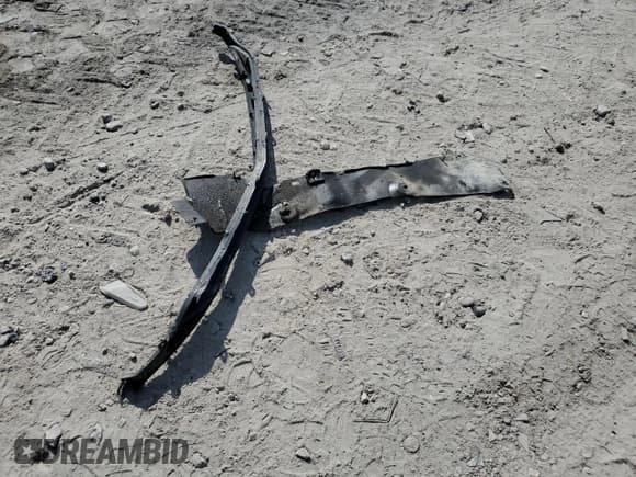 ✅ 2017 Chevrolet Cruze LT • VIN: 1G1BE5SM1H7238748 • Lot: 49433433. Listed on Copart with 100,214 mi. Free auction sales archive from the USA and detailed vehicle history report at DreamBid. Image 14.